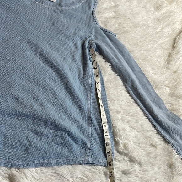 Sol Angeles Light Blue Boho Cold Shoulder Long Sleeve Top - Picture 5 of 9